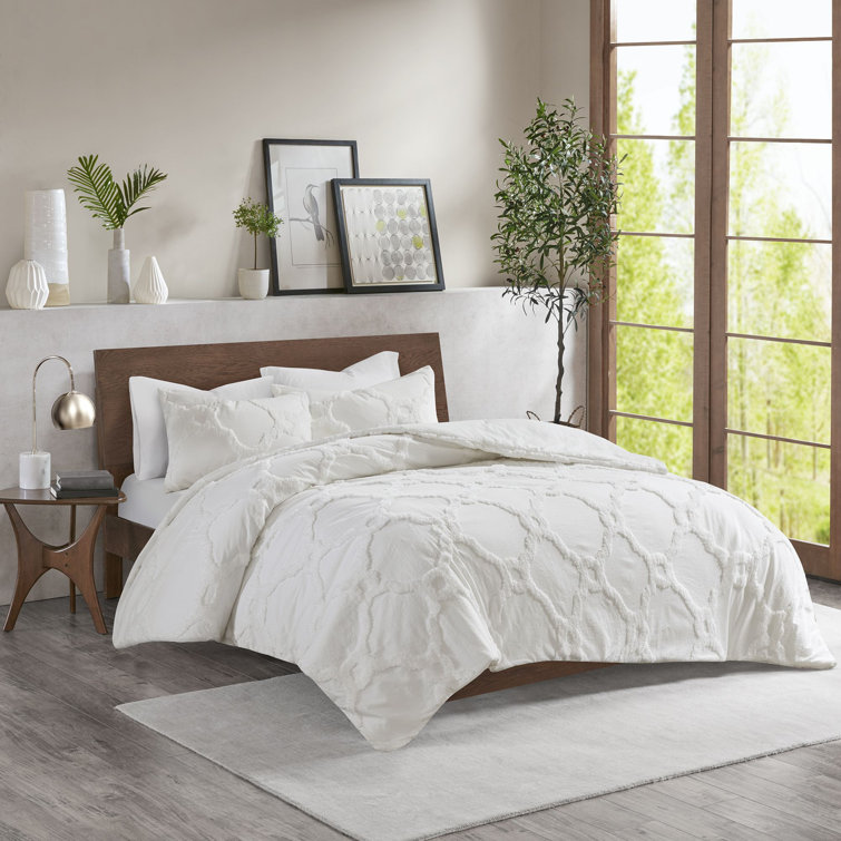 Madison Park Pacey 3 Piece Tufted Cotton Chenille Duvet Cover Set